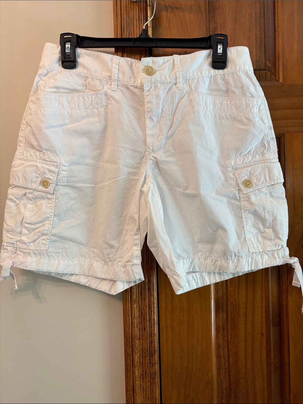 Lauren Ralph Lauren White Cargo Shorts with Pocket Details